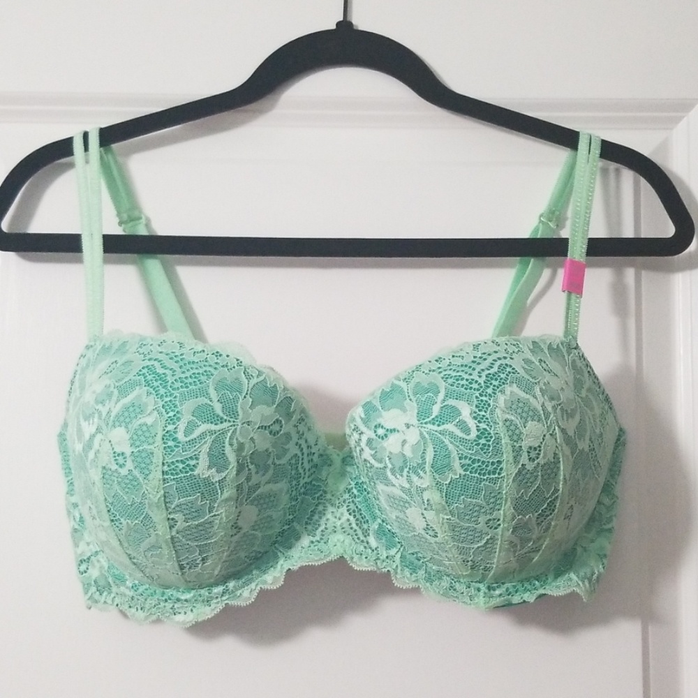Victoria's Secret Date Push Up Bra